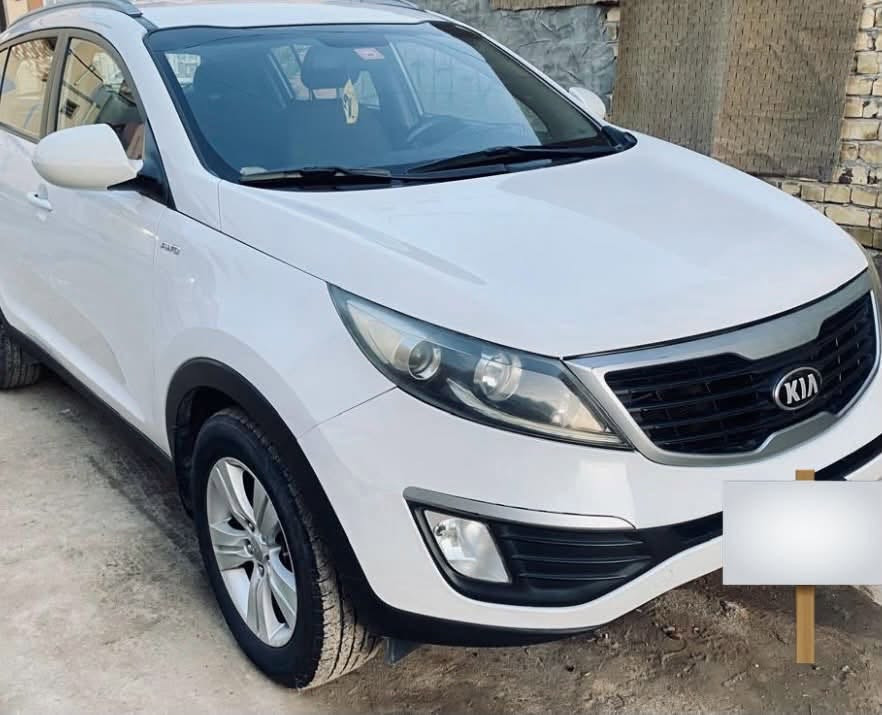 كيا سبورتج 

موديل ٢٠١٣ خليجي 

محرك 2000دوش

كفاله عامة 

نظام دفعي رباعي AWD

تبريد شغال ثلج 

تحكم ستيرن 

لا يوجد سونار / ًشرط الفحص 

السيارة جاهزه 

مكانه النجف 

رقم سياره نجف ( أ )مشروع وطني 

سعر ١٥٢ 

سيارة باسمي نقل ملكية مباشر 

رجاءا اقرأ تفاصيل قبل الاتصال 

للاتصال ***********
