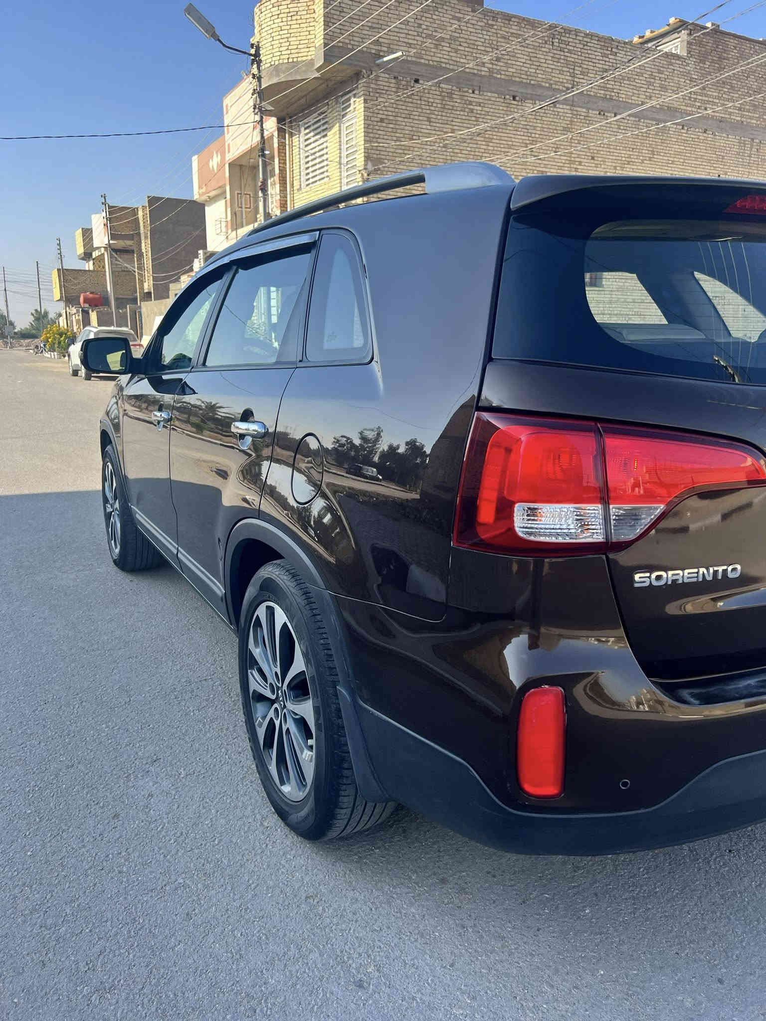 كيا سورنتو 2014خليجي. مكفوله كفاله عامه 
موجود مقطع فديو موضح تفاصيله كله 
السعر 180$ورقه 
محرك 6سلندر 3500  دوش مامفتوح. 
7راكب 
3قطع تبريد 
ماشيه 181 km
رقم بغداد. بأسمي  تحويل ثاني يوم 
مكاني كربلاء حي الأطباء 
للاستفسار ***********
