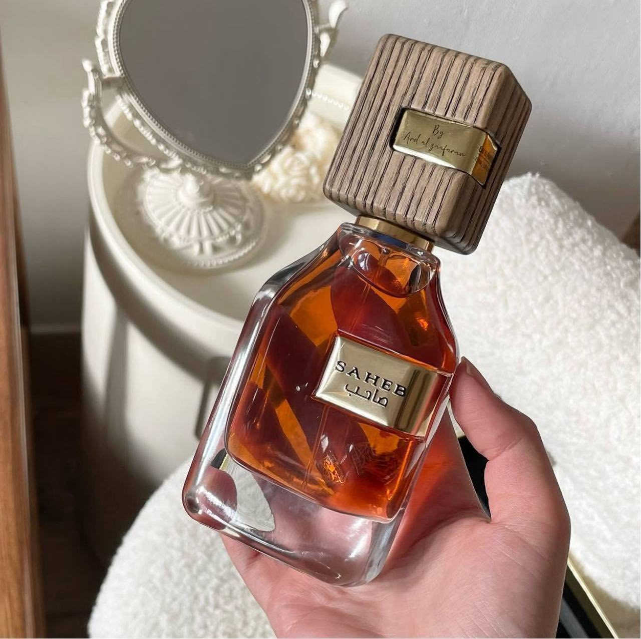 كماليات زيوني 

عطر صاحب ‏SAHEB للرجال 
من أرض الزعفران 

 هو عطر بديل ل boccanera orto Parisi
 يحتوي على التركيبة العطرية من المسك والشكولاتة الداكنة والزنجبيل والفلفل وخشب الصندل.
عطر انيق

يوجد توصيل لجميع محافظات العراق


**إذا كنت صاحب هذا الإعلان وتريد حذفه لأي سبب، رجاءا أرسل رسالة إلى الدعم الفني**