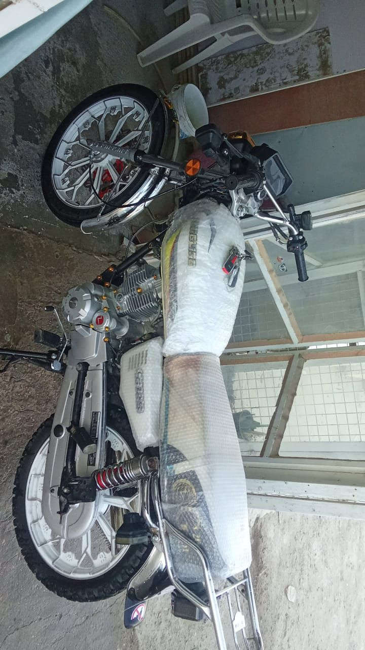 السلام عليكم اخوان سيفان موديل 2025اوراق اسكنر محرك 200 دراجه بصمه تشغيل عن بعد جهاز انذار دراجه خير من الله مكان حله مركز السعر 740


**إذا كنت صاحب هذا الإعلان وتريد حذفه لأي سبب، رجاءا أرسل رسالة إلى الدعم الفني**