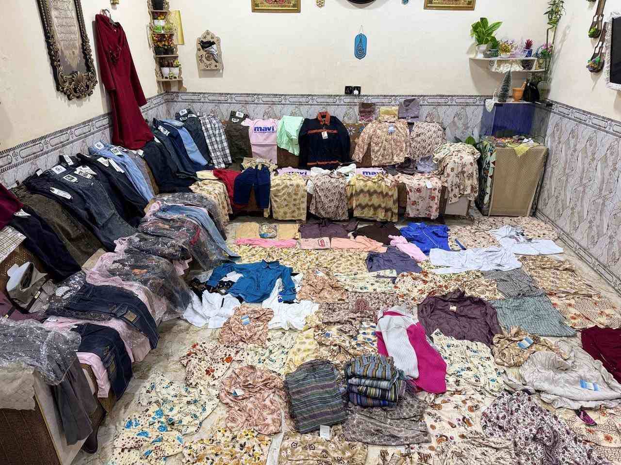 إلى صاحب الأيادي البيضاء، شكراً لكونك سبباً في سعادة يتيم بكسوة جديدة. هنيئاً لك مرافقة النبي ﷺ في الجنة كما وعد 'أنا وكافل اليتيم في الجنة كهاتين'. تقبل الله طاعاتكم وأدام عليكم فضل جوده وكرمه.""
"جزاكم الله خيراً على مساهمتكم في كسوة العيدلفرحة200يتيم من فاعل الخير . لقد كان لعطائكم أثر عظيم في إتمام فرحتهم. بارك الله في رزقك، وكتب أجرك، وكل عام وأنت بخير."
للتبرع التواصل خاص اوعبررقم الهاتف
***********
#فريق ايادي المحبة للاغاثه والتنميه
