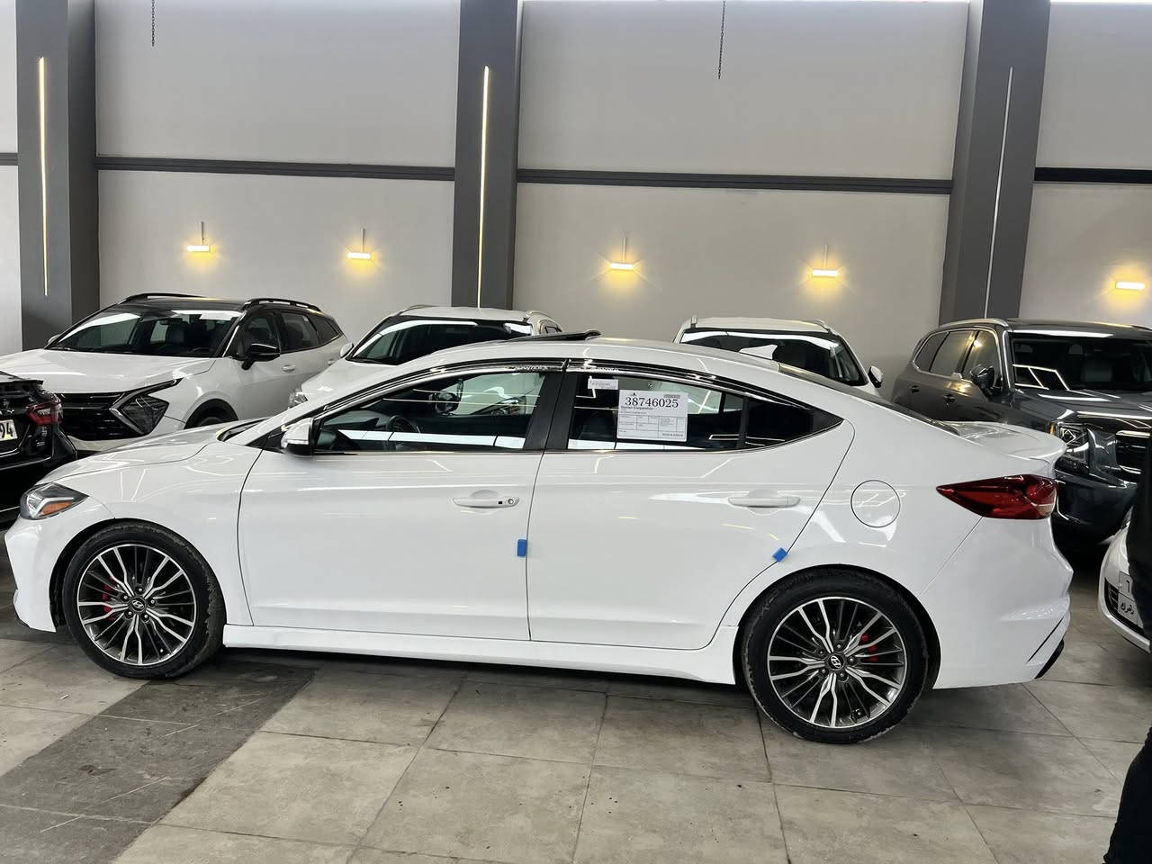 سلام عليكم النترا سبورت 2017  فول موصفات بصمه تشغيل أبواب بصمه فتحه سقف شاير بل مري مزدات رياضي الوره وكدم ويل رياضي كزوز رياضي ستيرن رياضي كشتات حضن رياضي مختوم سبورت 🎞️
محرك 16سوبر ✈️(كير عادي )
ردرات حساسات شاشه كبيره 🖥️
بعد موصفات كثيره ⌨️ 
حادث ربع البوند صبغ وبراد بين الجملغ والباب السايق بارد قليل فقط 
مكان موصل  شرط تحويل 
سعر بلاش 127
اقرأ المنشور زين قبل الاتصال ***********
