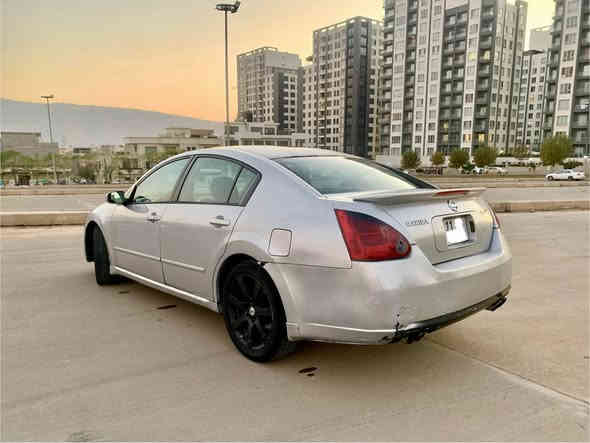 السلام عليكم ورحمة الله 
نسيان مكزيما 2008 مواصفات SE 
محرك 3.5L
رقم بغداد جديد أوربي 

بانوراما فتحتين قمارة 

كير ومحرك جديد و مكفول 

بصمة سنتر لوك 
تحكمات ستيرن 
مثبت سرعة شغال 

غرفتها الداخلية كلش نظيفة مقعد السايق تحكم كهربائي 

صدر امامي كله جديد ما عدا اذن كير (دچة الگير ) وحده باقيه ما مبدلها 

صدر خلفي 80%
سنوية و هزة كله جديد ما صار شهرين 
تحويل ثاني يوم السيارة بأسمي 

السيارة جدا نشطة و كاملة ما بيها إلا نقوصات الي ذكرتها و بس 

ضربه السيارة جاملغ جهة السايق ضربه مو قويه و مسويها 

السعر 75$

للاستفسار على الخاص او اتصل على الرقم و نفس الرقم بي واتساب 

*********** بغداد
