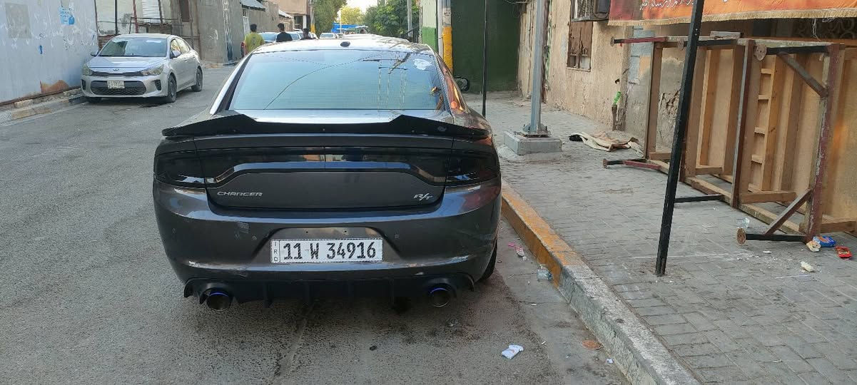 ا15 3600 مكاني بصره للبيع او لمراوس بفول فتحه حادثه امريكا سرقه وهنا صتر بيه صبع 3 قطع ثر جراد وضربه بطرف الجاملغ نفسه ع كد 5 اصابع سياره كامله من كلشي مكاني البصره *********** سعر 170
