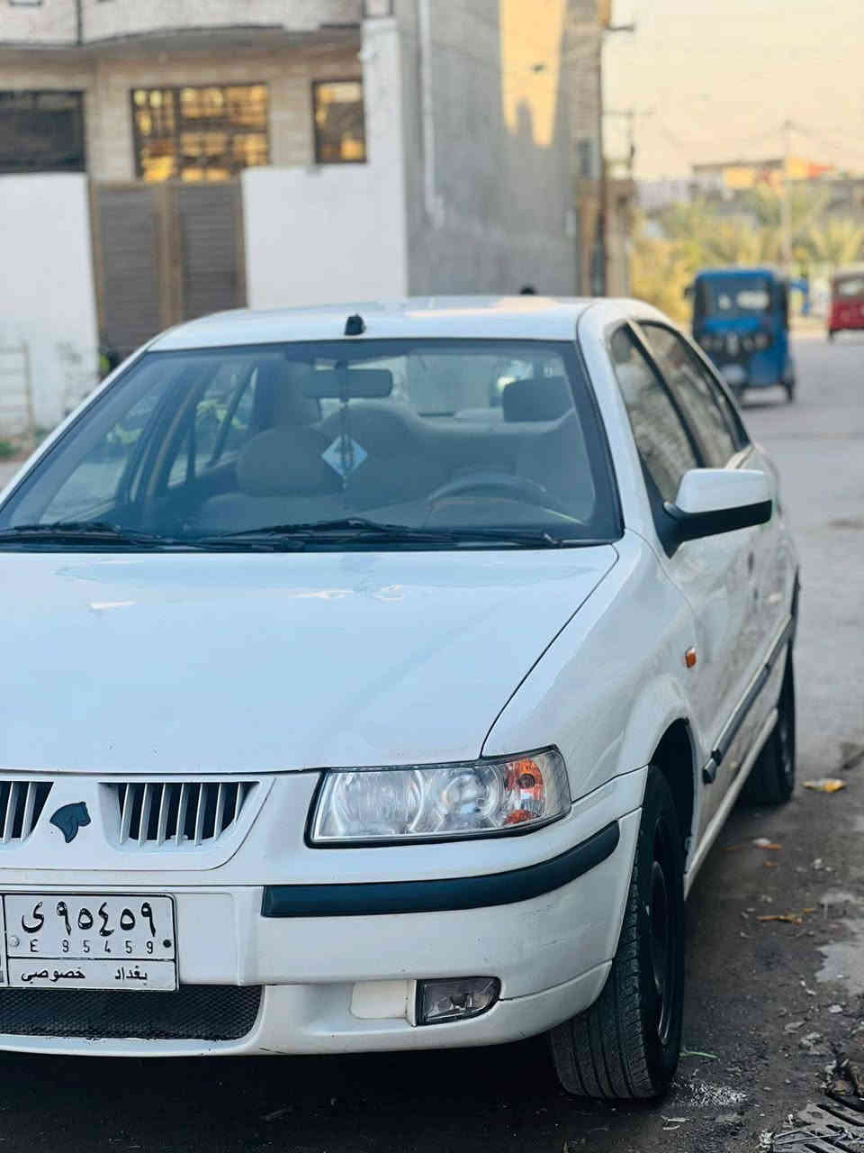 .السلام عليكم
سمند البيع موديل 13 
سياره بلادي 
بي خشم جملغ مامي باب قليل صبغ  فقط باقي كفاله عامه 
كير محرك تبريد مكينه كفاله عامه خير من الله 
تخم تاير شواصي مكفولات بلادي 
رقم بغداد مشروع وطني بسمي سنويا تحويل ثاني يوم 
سياره بي قمار قليل حالوب بنيد هم قليل حالوب 
ما مبين 
سياره حلو معنا الكمله بل عافيه ياخذها 
سعار سياره 52بي مجال شي بسيط 
العنوان بغداد الحبيبيه نتصل تدلل 
***********
