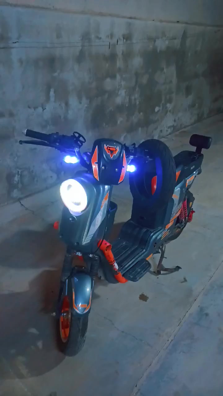 دراجا شحن للبیع مابی عیب بس بطاریات زعیف تایر هم ویاها جدید سعر 250 بیها مجال


**إذا كنت صاحب هذا الإعلان وتريد حذفه لأي سبب، رجاءا أرسل رسالة إلى الدعم الفني**