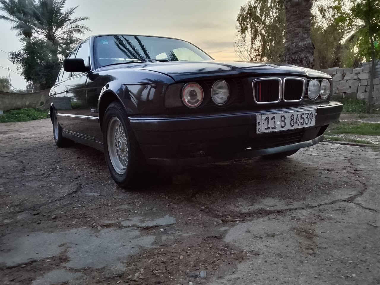 يالله السلام عليكم من رخصت صاحب الكروب بي ام دبليو موديل 1991 6 اسندر محرك مفتوح كير اوتو تبريد كهربائيات تخم تايرات تخم ويل خليه اصلي داخل ملكي مسجل شاشه فتحه لايت زنون بجم عريض جام كهربائي مصبوقه عام بدون ضرر تبريد شغال شرط السعر خاص وتدلل مكاني بغداد الشراي بيه خير ويدلل باقي التفاصيل ولصور خاص او وتساب ***********
