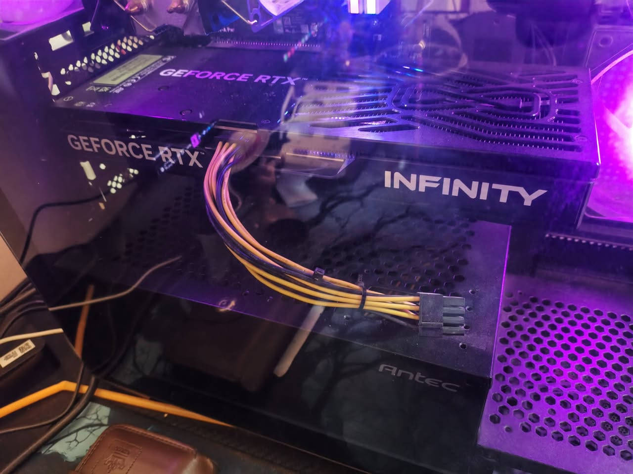 سلام عليكم
كرت شاشه 5060ti 16G للبيع 

عنواني بغداد الدورة 

رقم *********** واتساب

سعر 850 الف قفل
