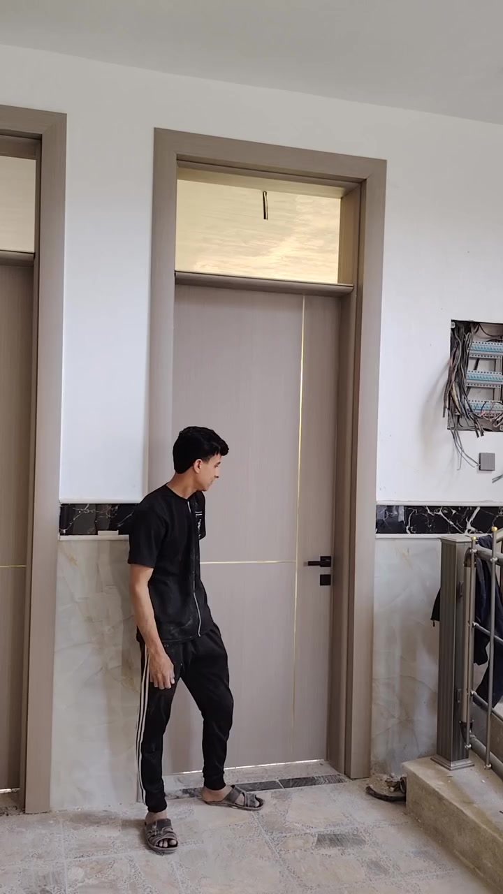 تم تثبيت ابواب صيني درجه اولى
طلاكه ٢٤٠
جرجوب ٣ متر.
متوفره بعده الوان  وديكورات
للاستفسار  ***********
موقع المسيب حي المصطفى مقابل معمل الحرير
