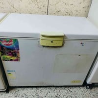 مجمدة كبيرة • تحتاج كنديسة • موصل جديده