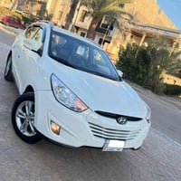 هونداي توسان خليجي موديل 2012 محرك 2000 دوش كير AT.     مواصفات اعتياد...