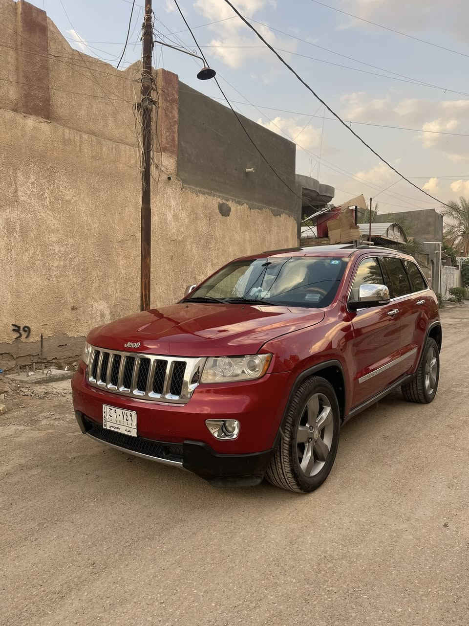 السلام عليكم
جيب اوفر لاند 2011 فول داخله كلين صاربيه صبغ بنيد وقبق الجنطه بدون داخل بدون ايرباك  سياره جاهزه من كلشي السعر 155
***********
