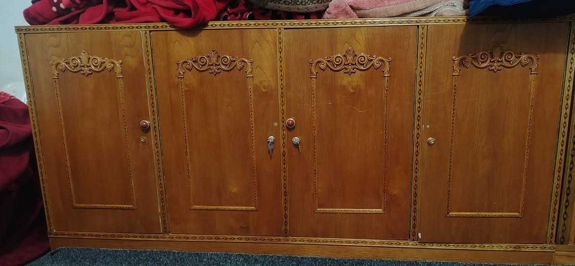 السلام عليكم عندي كنتور 3 ابواب وبوفيه 4 ابواب كلش جديدات ونضيفات الله شاهد الكنتور اريده 250 والبوفيه 150 مكاني كربلاء اليريدهن يتفضل خاص 💞 💗


**إذا كنت صاحب هذا الإعلان وتريد حذفه لأي سبب، رجاءا أرسل رسالة إلى الدعم الفني**