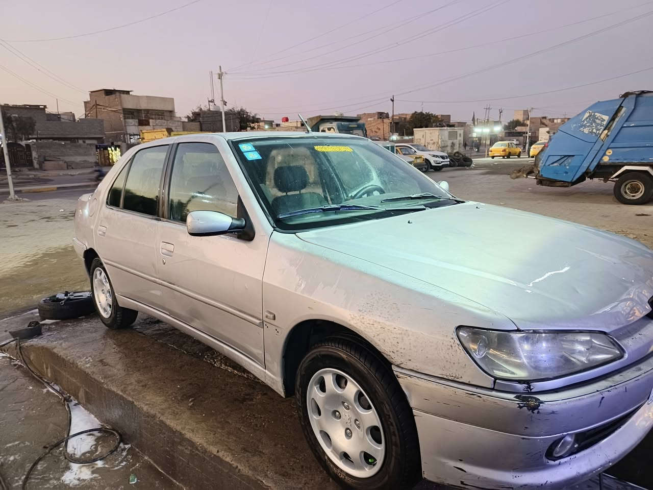 السلام عليكم بيجو 306 للبيع
موديل 2001 رقم بغداد مكينه جديده
باور ستيرن جديد
مشط ستيرن جديد 
قلايج جديده 
نوزلات + مصطره + فيشه جدد 
بلكات جدد
جوزه دهن باور جديده
صدر جديد 
تايرات جدد
فيت بم + كلاص جديد
هزه جديده شرط التحويل
مكانها بغداد السعر 43 وهذا رقمي ***********
