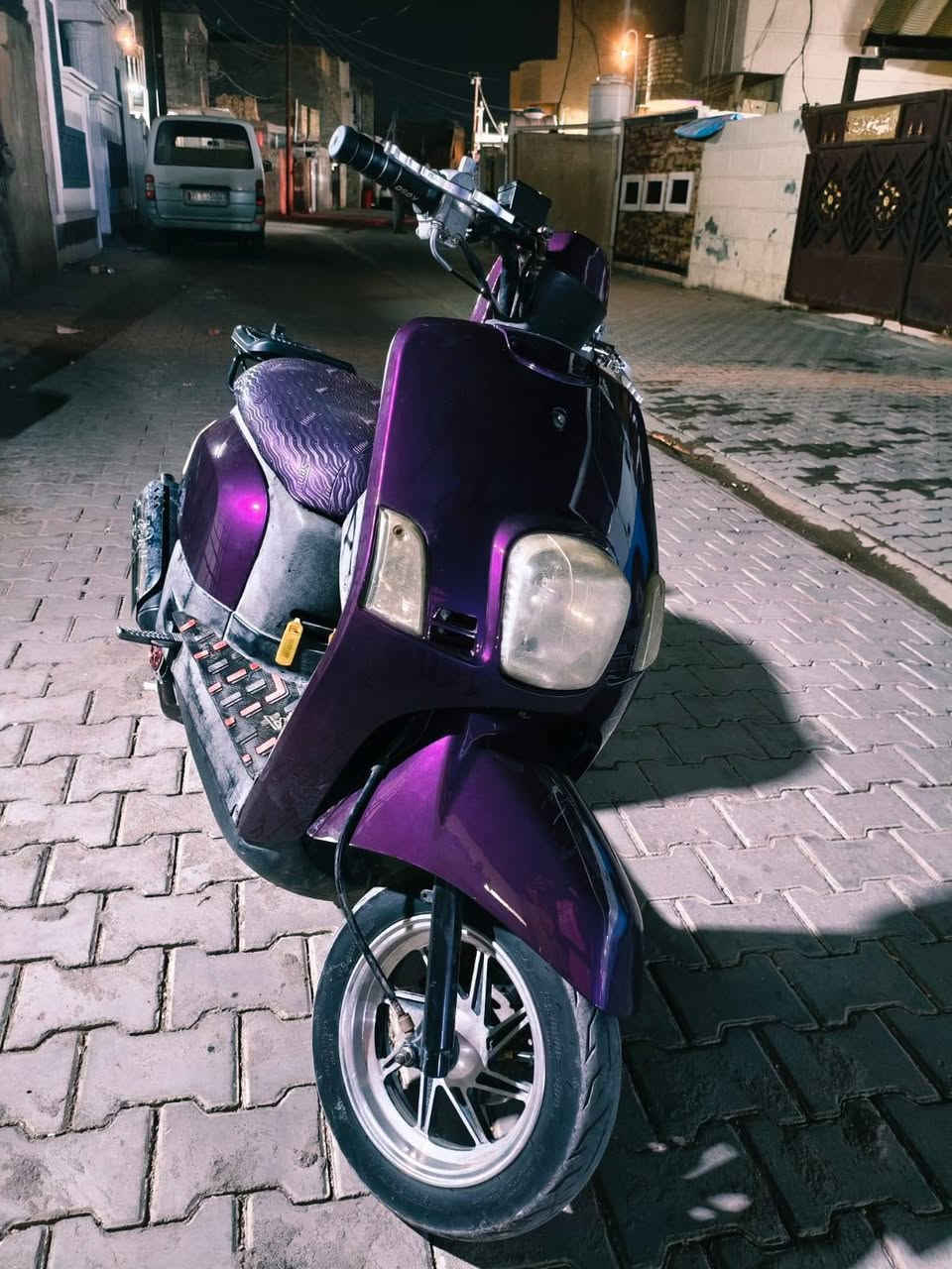 السلام عليكم دراجه بوليس للبيع
شادلها وياله رياضي سلف رياضي عقل رياضي صلنصه رياضي 
مكينه بلاد مامفتوحه موديل 2011 سعرها 550 وبيها مجال مكاني بغداد المدائن منطقه الورديه ***********
