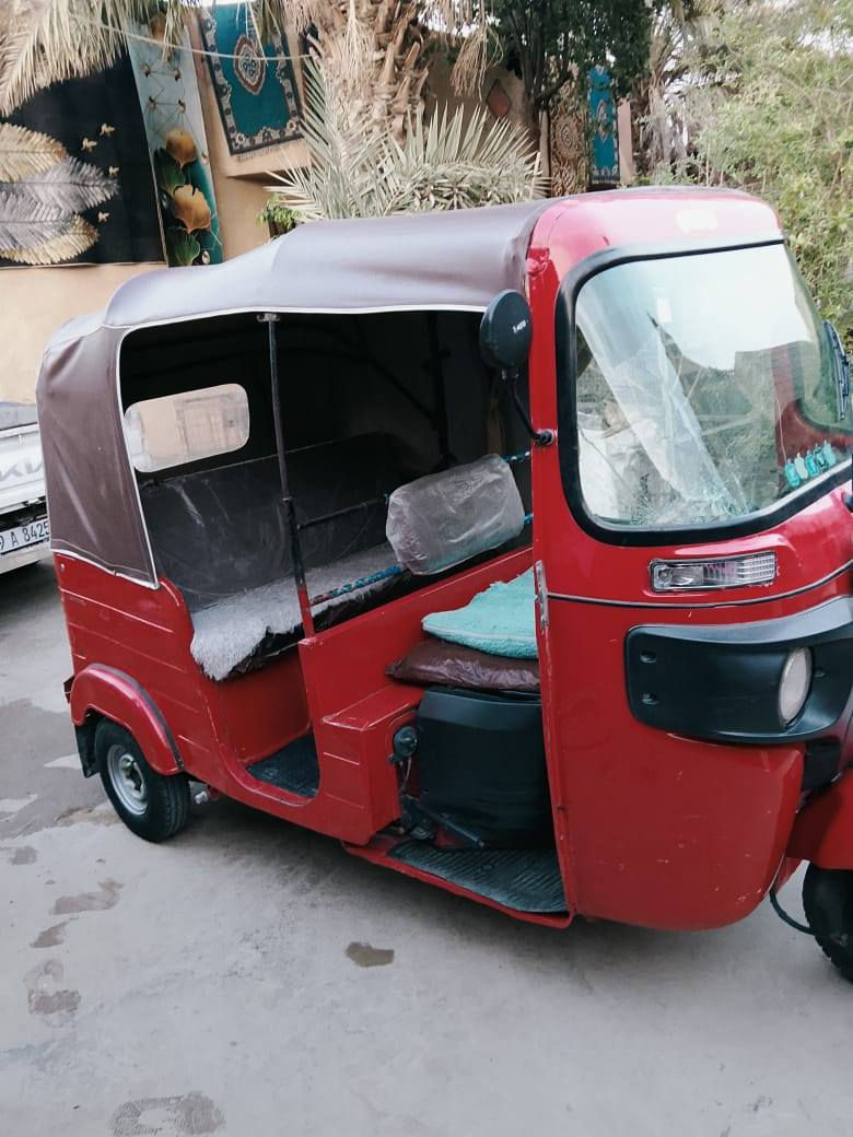 تكتك موديل 2019شهر12 سنويه كامله ورقم انكليزي كفاله عامه أحمر لون السعر 6ملايين  وبيها مجال تكتك نضيفه مابها اي غلط العنوان بعداد المعامل رقم الهاتف***********
