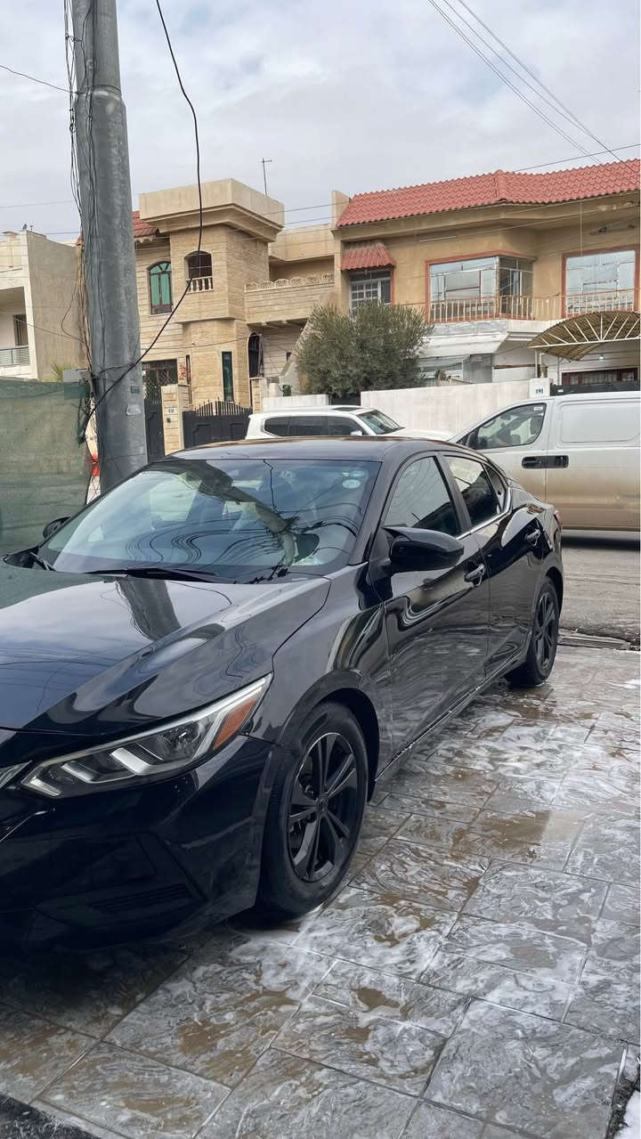 نیسان سێنترا ٢٠٢٣ SV فول مواسەفات بێ سلاید 
ڕادار 
ئاوێنە ڕادار
ئیکۆ
سپۆرت
سیستەم تراکشن 
 خەتی جادە
تحدید سرعە
بەسمە 
شەغال 
سەیارەکە ٣٨ هەزار کیلۆمەتر ڕۆیشتیە 
بەس بۆنیتی سبوغە بێ ناوگرتن  یەک دوو قەپ و قۆپی هەیە ئیرباگ تەقیە
هەموشتێکی نوێیە ڕەقەم و سەنەوی و هەزەی نوێیە 
نرخی ١٣٧ وەرەقە و مەجالی تێدایە 
شوێن هەولێر 
*********** أربيل, العراق

