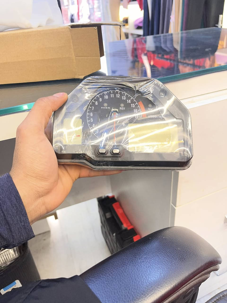 شباب عداد مال cbr600rr موديل 2003/2006 
جديد بل الباكيت 
اليفيده يراسلني خاص


**إذا كنت صاحب هذا الإعلان وتريد حذفه لأي سبب، رجاءا أرسل رسالة إلى الدعم الفني**