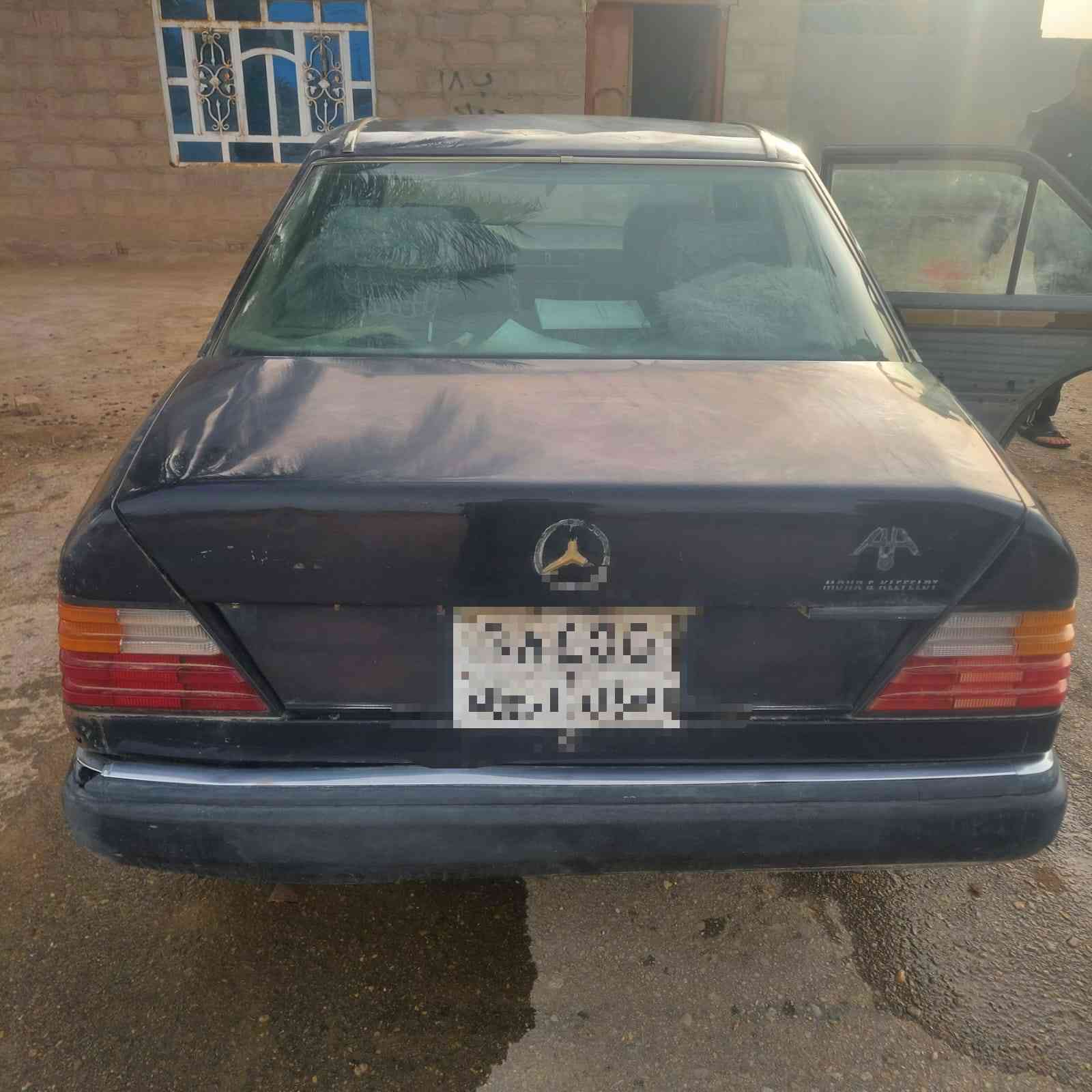 مارسدس رقم أربيل صاحب الوكالة موجود موديل, 92 السعر 25 اتصال الرقم ***********
