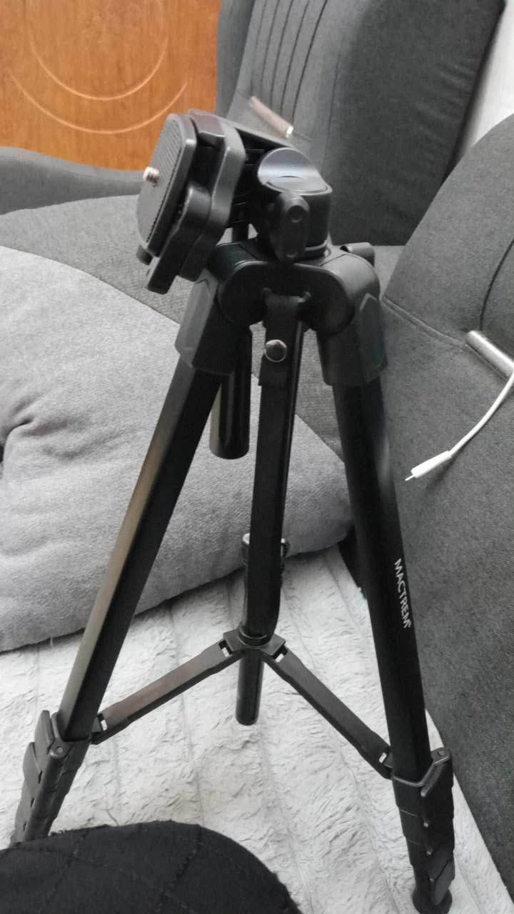 للبيع كاميرا Canon EOS 70D بنظافة ممتازة، الكاميرا جاهزة للاستخدام وتجي مع كامل ملحقاتها الأساسية:
💼 جنطة كاميرا
🔭 ستاند (ترايبود)
📍 الموقع: بغداد - شهداء العبيدي / الثالثة


**إذا كنت صاحب هذا الإعلان وتريد حذفه لأي سبب، رجاءا أرسل رسالة إلى الدعم الفني**