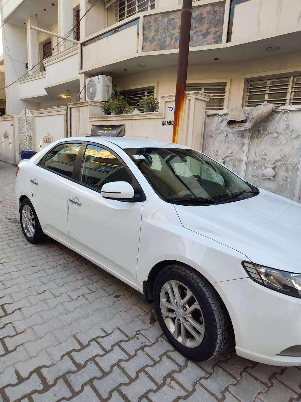 🚗 للبيع كيا سيراتو 2012 خليجي 🚗

🔹 محرك 1600
🔹 تحويل سنوية مباشر
🔹 هزة جديدة مركبة قبل أسبوع
🔹 تايرات جديدة
🔹 جامة أمامية جديدة
🔹 السيارة ما بيها أي نقص

📌 الملاحظات:

حادثها جاملغ خلفي
باب خلفي مصبوغ
الدعاميات مصبوغه 

💰 السعر: 90 ورقة
📍 والسعر بيه مجال بسيط للجادين فقط.

للاستفسار مراسلة الخاص أو الاتصال.

+964 771 484 7317

مكان سياره ( شارع فلسطين او الدوره


**إذا كنت صاحب هذا الإعلان وتريد حذفه لأي سبب، رجاءا أرسل رسالة إلى الدعم الفني**