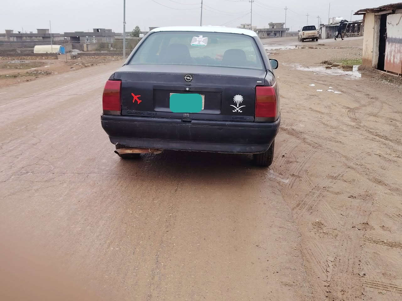 اوميكا حجم 20.موديل 1991.كير. محرك اكسل شرط. تواير اربعه نضاف سبير شغال باتري جديد . رقم نينوئ اخضر شرط الوكاله والتحويل. كابون بانزين بيها يحتاج تفعيل. بدون ضربه او معجون.
رقم الهاتف /*********** واتساب نفس الرقم.
