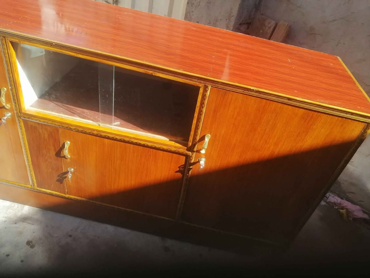 سلام عليكم من رخصة الادمن بوفيه مترين الا ١٤ سنتم سعره ١٣٥ مكانه كربلاء الاتصال على الرقم *********** *********** قريب شارع الحافظ عمود ١٣١ قرب دلالية الضياء كربلاء, العراق
