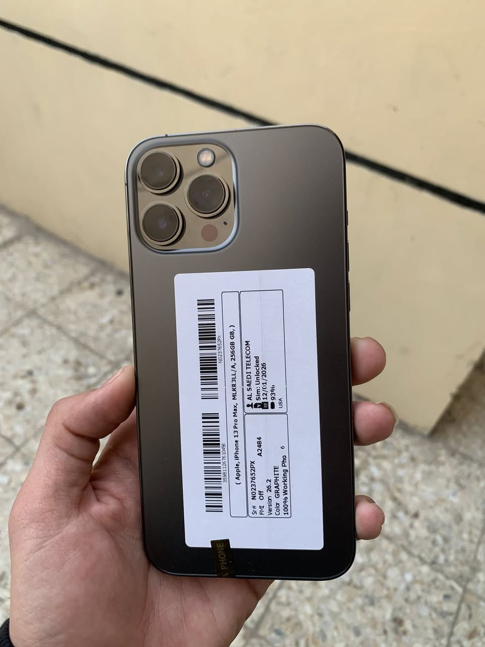 13 بروماكس 256 جهاز جديد لوك كله شغال مسج قطّع. اصليه من ابل وضع شركه وتر بروف بطاريه 93 السعر 590 قفل شراي خاص بلديات *********** فقط بيع بغداد
