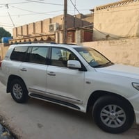 لاندكروز • ماشيه ٢٣٠٠٠٠ • نانو سيراميك