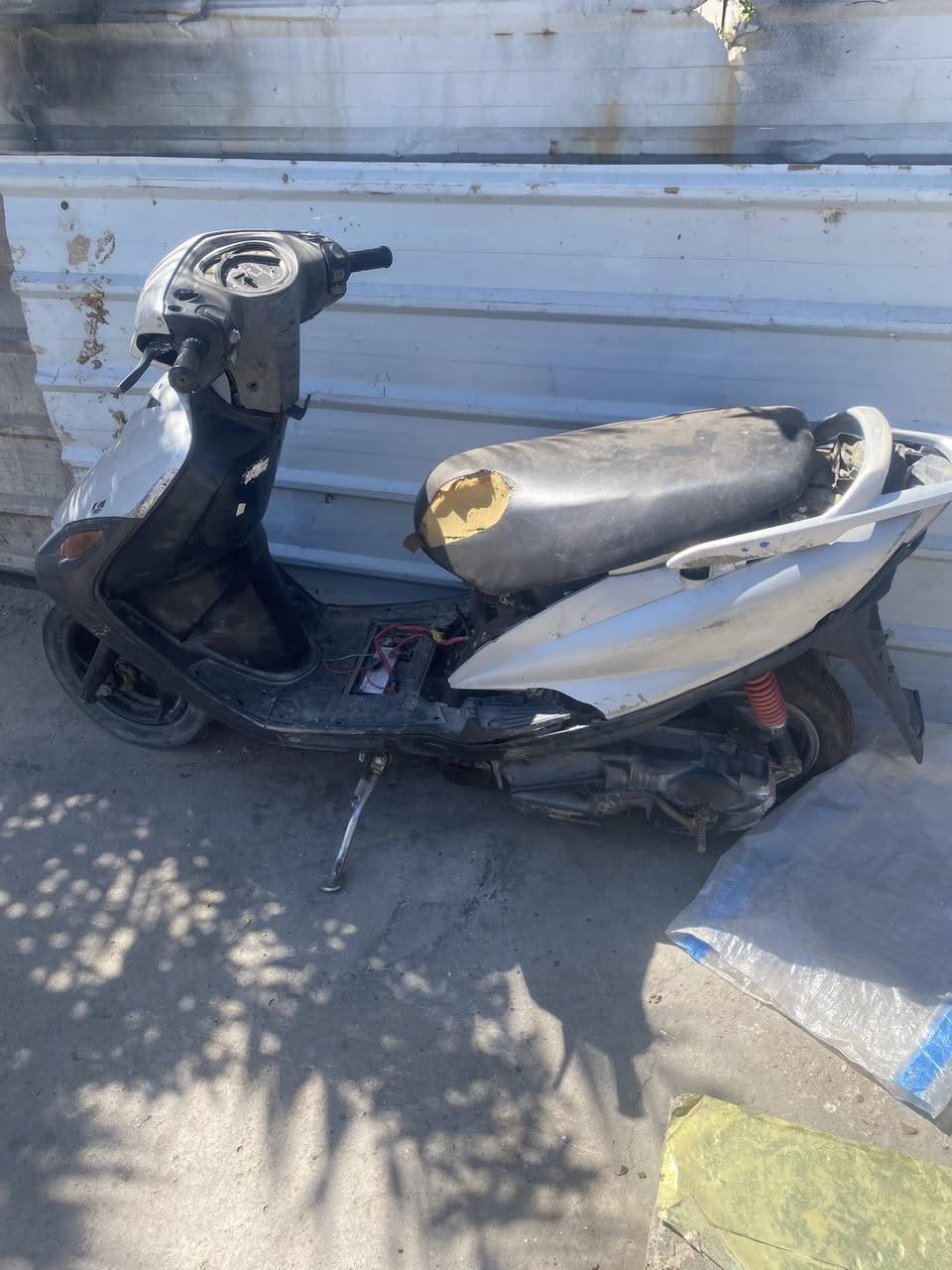 سلام عليكم دراجه ماكس 140دراجه طلعت بيهه بليل صبح شغلهه متشتغل وتركتهه واريد. ابيعهه كوم حديد


**إذا كنت صاحب هذا الإعلان وتريد حذفه لأي سبب، رجاءا أرسل رسالة إلى الدعم الفني**