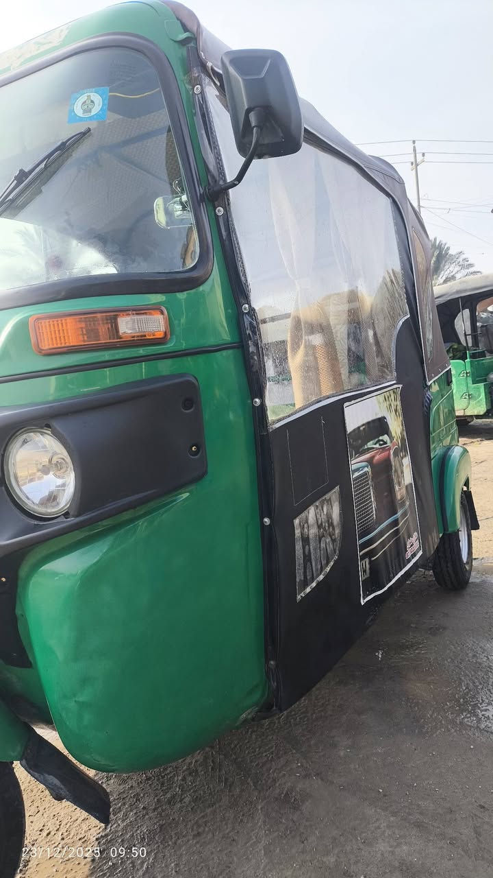 تكتك موديل 21 رقم وسنوية انكليزي ومداور ثاني يوم سعر التكتك 6900 وبيها مجال عنوان بابل القاسم رقم الهاتف ***********
