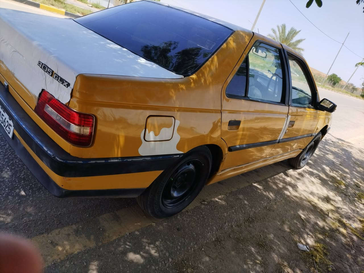 بيجو 405 مكفوله من الضربه والخياس تخم تاير منضومه تبريد دوشمه ارضيه كشنات جدد بور ومشط جديد حداديه جديده كهربائات شغاله كلها كير مكينه مكفولات رقم بغداد انكليزي مصفره هيئه وغرامات سياره جاهزه كبل للشارع مابيها اي نقص عارضها ب29وبيها مجال بسيط مكاني بابل 
***********
***********
