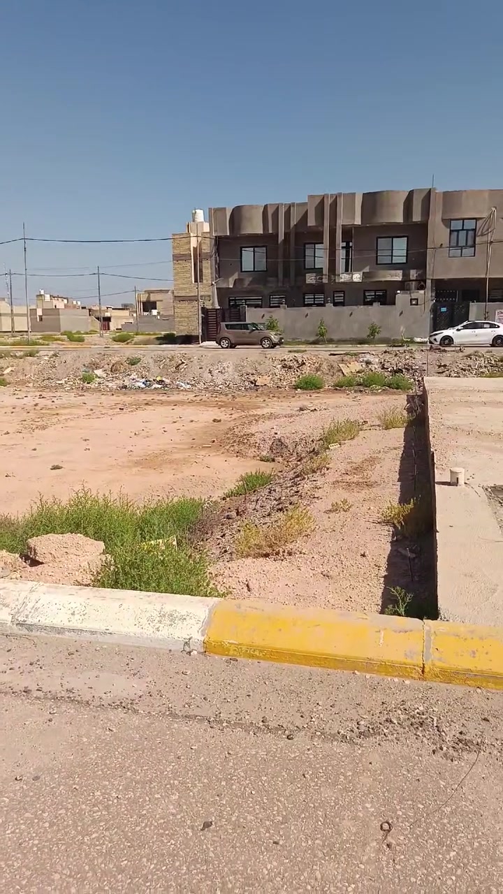 قطعة ارض ١٠٠ كربلاء مجمع السيده رقيه عامود ١٤٧ ///***********
