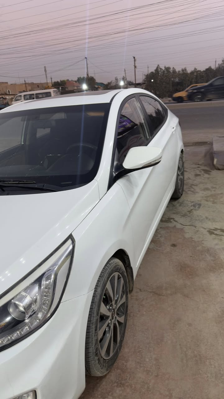 السلام عليكم اكسنت موديل 2015 محرك 1600 قطرتين ماشية 97 الف رقم بغداد قطعة وحدة صبغ وبيها بارد السونار موجود بلصور السعر 107 وبيها مجال الطيبين التواصل ***********
