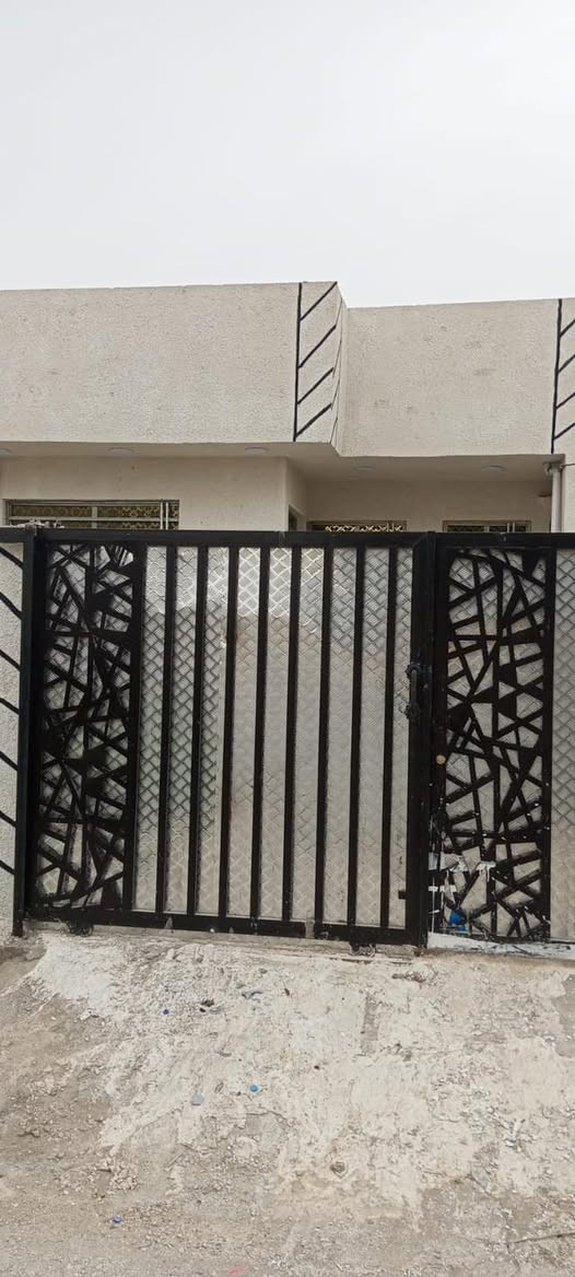 يوجد دار لبيع مساحه 150.م جسر ديالى قرب جامع البيض *********** الستفسار
