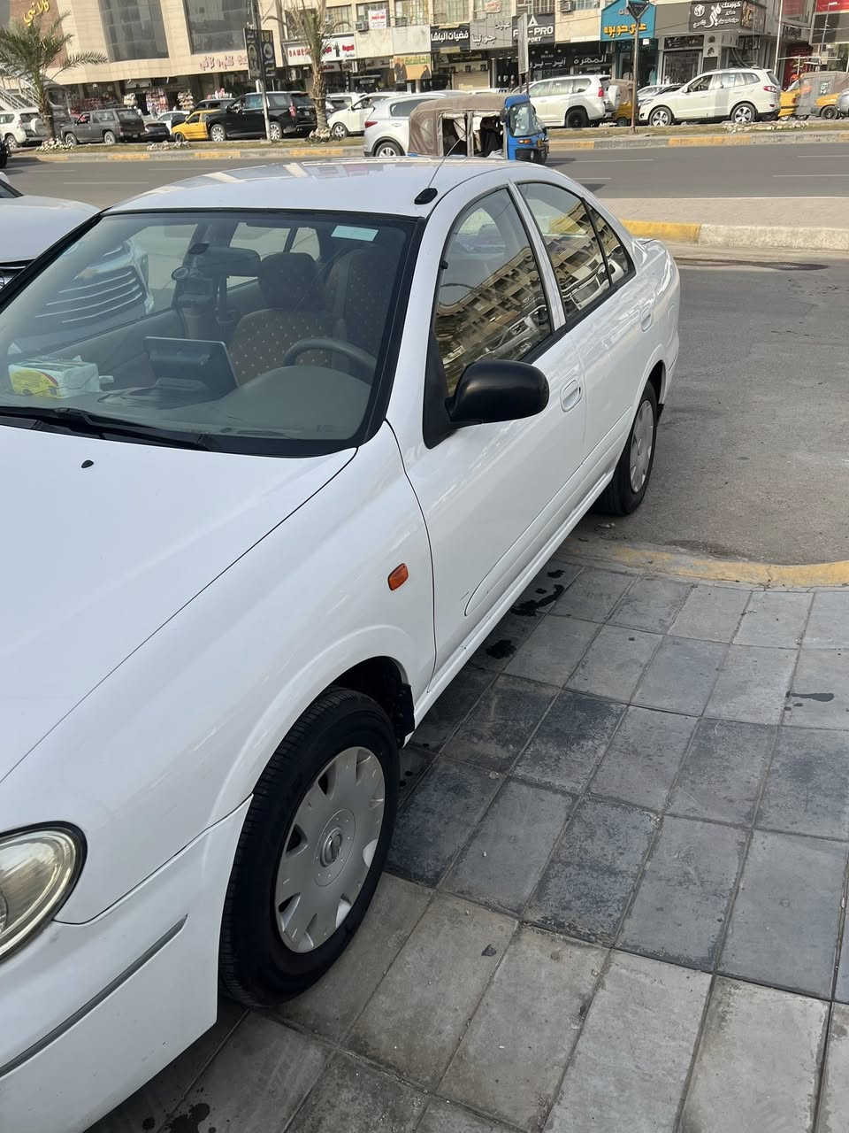 نيسان سني ياباني
موديل 2008
ماشيه 173 الف
رقم الماني 
بيها رصعه بالصندوق وشخوط خفيفه 
سياره كامله وتخم تاير جديد 
مكان السياره بغداد 
السعر ١٠٠ وبيها مجال
***********
