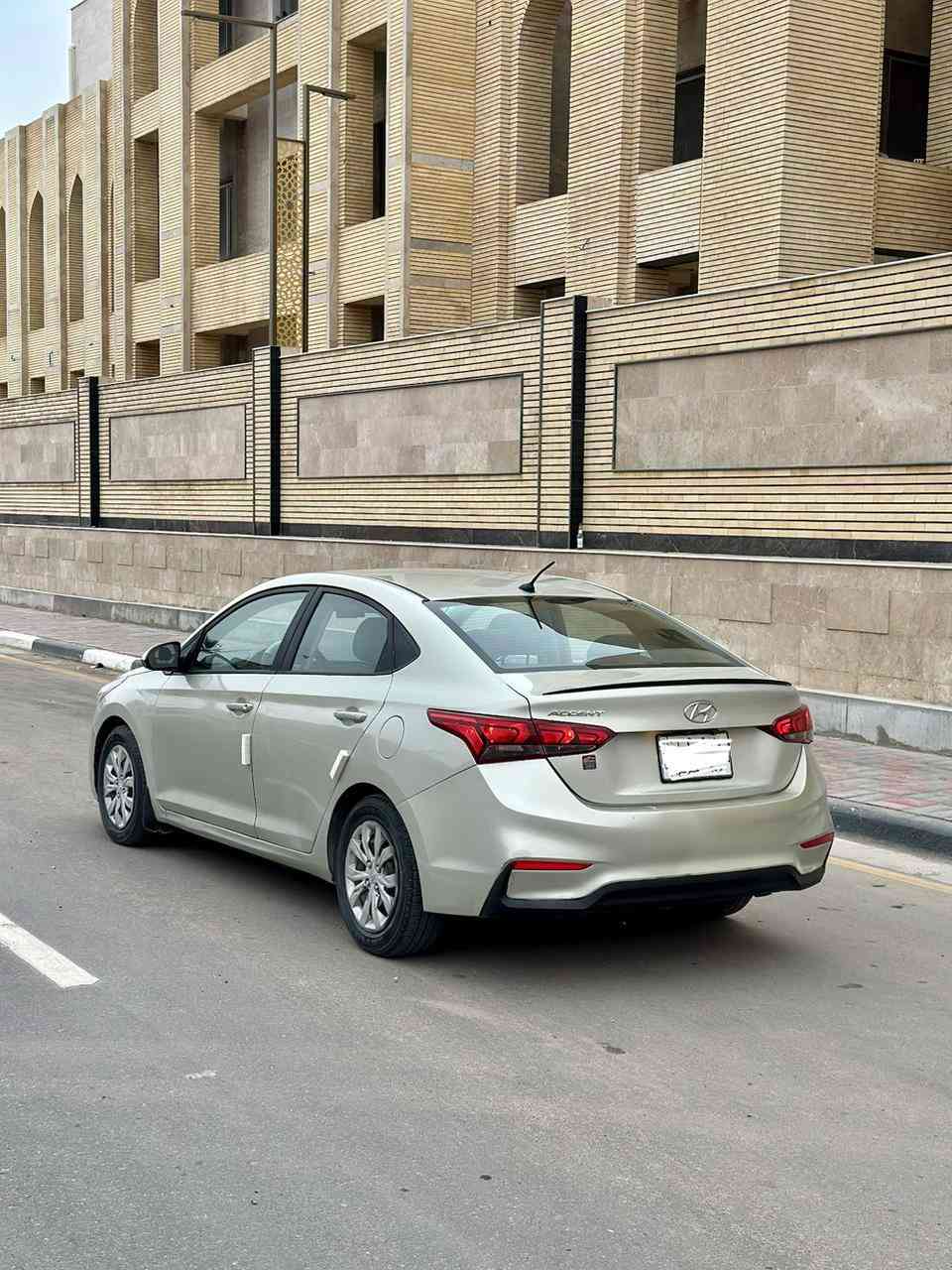 السعر 107 للاتصال ***********
السلام عليكم للبيع اكسنت 2019 امريكي حادث جاملغ خلفي وباب بدون دواخل السونار مرفق بل منشور ماشيه 100 الف مواصفات نص فول تحكم ستيرن جهتين كامره دوراه شاشه تلفزيون شاشه اعطال نظام ECO + نظام قياده sport محرك 1600 ما مفتوح كير AT المرغوب سياره جاهزه اي نقص ماكو محرك وكير وحداديه وتبريد وتدفأه بحاله ممتازه رقم كربلاء تحويل مباشر مكان السياره كربلاء السعر 107 وبيها مجال بسيط للاتصال ***********
