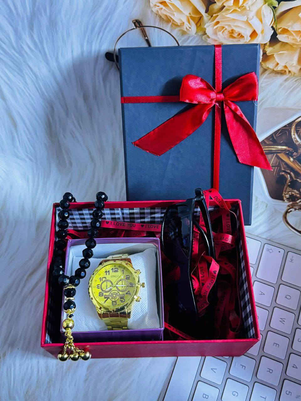 لقد رأيتُ في عينيّه كيف يُمكنني أن
أكون مِحوَّر حياة شَخص ما ♥️.

بوكس هدية رجالي انيق وجذاب ✨😍🎁

يحتوي البوكس على ....

نظارات 👓 😎 تحمي عيونه من الشمس والنسوان 😎🎁

ساعة ثلاث الوان 
فضي اسود ذهبي ✨🎁

سبحة تحلي ايدة وتزيده فخامة ✨🎁

البوكس مع التغليف وكارت معايدة حسب الطلب ✨ 😍 

السعر 14الف

توصيل جميع المحافظات 4 الاف


**إذا كنت صاحب هذا الإعلان وتريد حذفه لأي سبب، رجاءا أرسل رسالة إلى الدعم الفني**