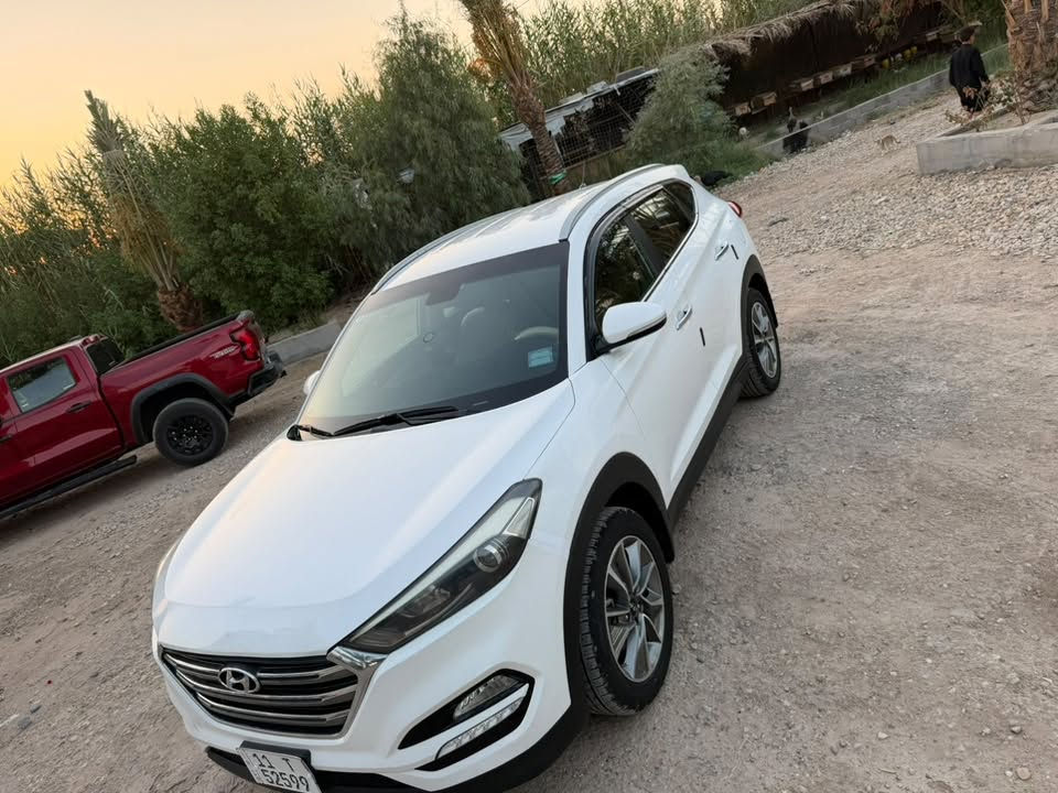 السلام عليكم توسان للبيع السعر168موديل 18 خليجيه رقم بغداد بسمي السياره بيه بارد خشم البنيد ولجاملغ هم بيه بارد سياره جديده مال جناي مكان السياره واسط الزبيديه شرط اتراي شركه  ‭***********‬
