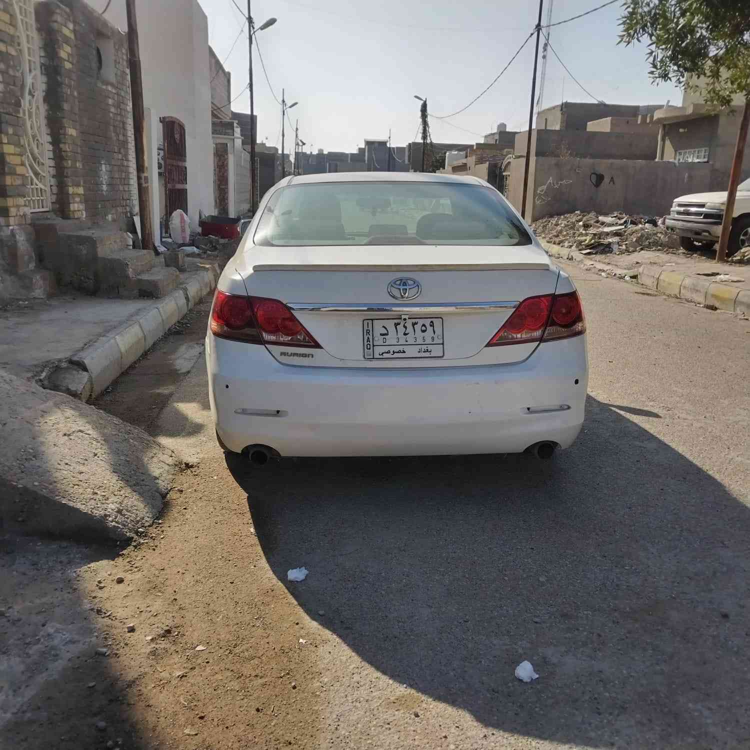 السلام عليكم 
تويوتا  اوريون موديل2009 خليجي 
فتحة سقف 
شاشة+ كاميرا 
داخل رصاصي 
قطعتين تبريد 
أشاير بلمري 
حساسات خلفي 
مكينة V6 3500
افلون 
بردة خلفية 
تحكم استيرن 
كشن الامامي السايق كهرباء 
رقم بغداد 
كير مكينة خير من الله 
صوت رواجز بل تشغيلة فقط 
السياره بيها صبغ البنيد والجاملغ الأمامي وتكحيل الباب الصدر مع الدعاميه الاماميه والخلفية 
قبق الجنطه بي من يم البرغي النرماده فطر
السيارة نظيفة وحلوه 
مكانها واسط قضاء الأحرار 
***********
السعر المطلوب 95
