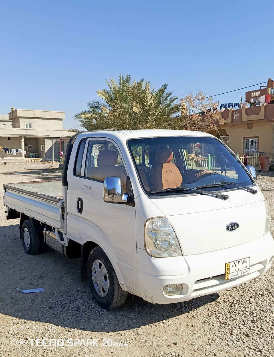 السلام عليكم ورحمه الله وبركاته 
متوفر كيا موديل 2009 منفيس باسمي 
محرك 2700 
كير اكسل مكفولات 
تايرات جديد 
صبغ فقص الي مأشر بالصوره بالاحمر
شاصي مكفول كفاله من الفطر واللحيم

السعر 65 ورقه وبيها مجال 
العنوان كركوك الحويجه 
للاستفسار الاتصال ***********
