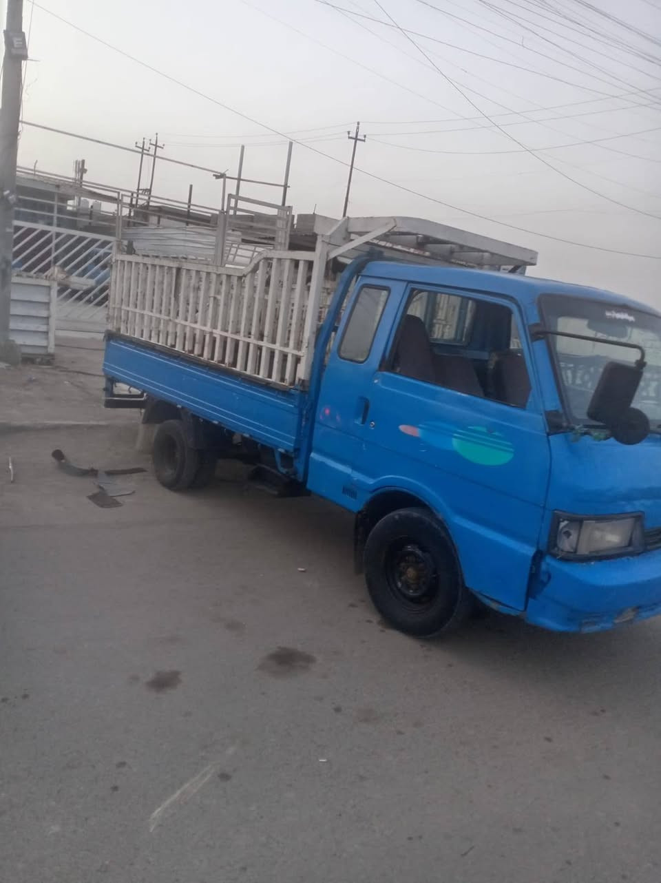 سلام عليكم للبيع كيا مديل 94 رقم بغداد انكليزي تحول مباشر سعر 44 ورقة وبيهة مجال مكان بغداد بسماية الاتصال ***********
