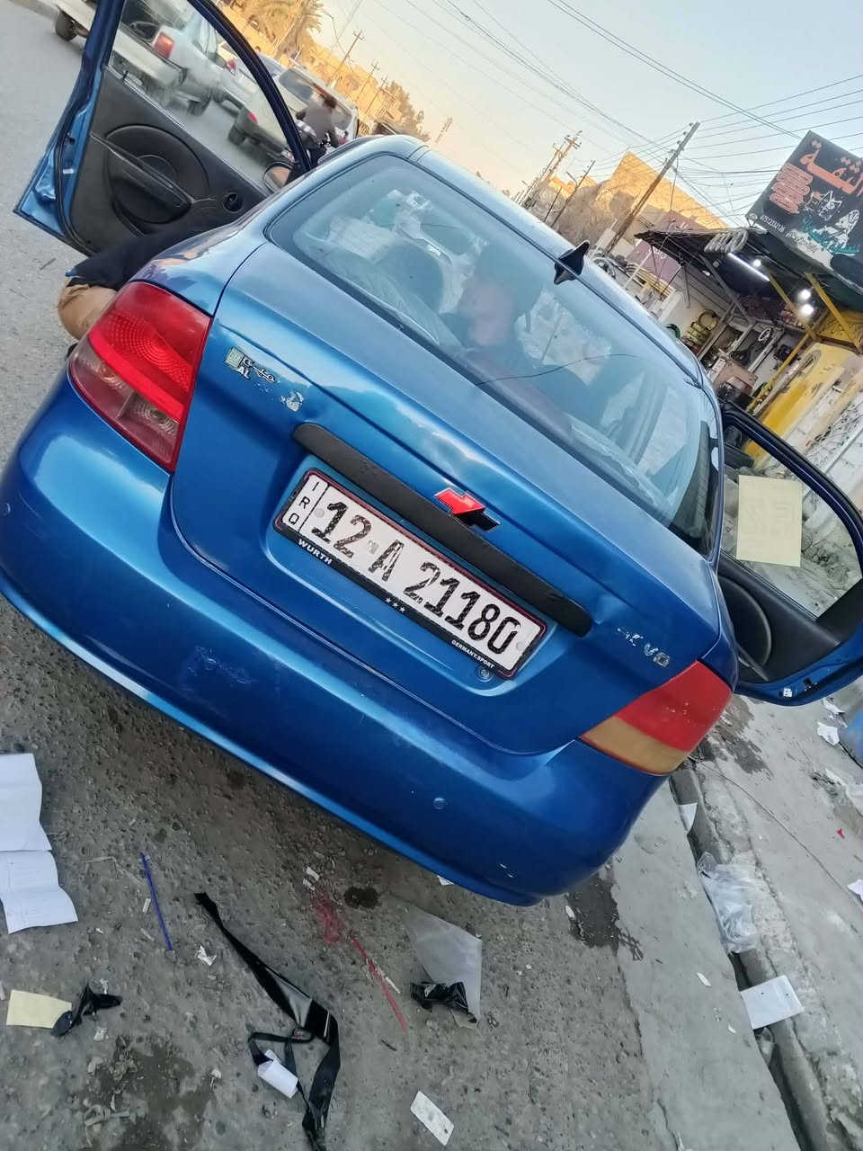 إعادة النشر بسبب الوعود الكاذبه سيارة افيو  للبيع موديل 2006  محرك استره 
سياره نضيفه كير ومحرك  شرط 
طخم تايرات جديد 
حداديه 80 بالميه
السياره باسمي سنويه لحد 2030
بيها كابون بانزين  وبيها تليقطات ابيع حزام  وشرط التحويل
مكان السياره موصل حي عدن
 السعر45 وبيها مجال وللاستفسار اكثر اتصل *********** واتساب واتصال
