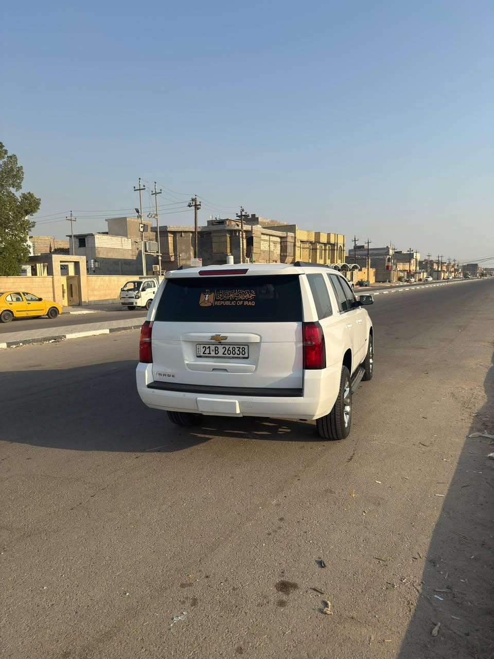 سلام عليكم تاهو موديل 2015 خليجي فئة Ls مواصفات اعتياديه ماشيه 253 رقم سليمانيه عندي بيها وكاله عامه بأسمي تريد وكاله او تحويل حاضر كفاله من صبغ وتبديل عدا بارد بسيط السعر 310 للبيع او للمراوس بـ كوري او امريكي مكان السياره البصره رقم تليفون للاستفسار ***********
