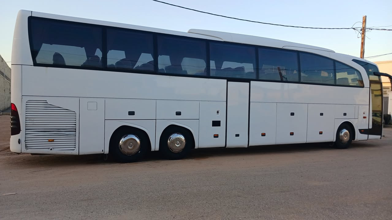 السلام عليكم اخوان
باص ترفكو للبيع 
الموديل أصل2007
العدد 60 نفر
التبريد زعانف 
مكينة وكير مشروطات 
"السيارة واقع حال مفحوصة مسجلة 15
ومنزلين موديل قرار 102"
السيارة جاهزة للعمل 
للبيع او مراوس "

للإستفسار على هذا الرقم 
***********
