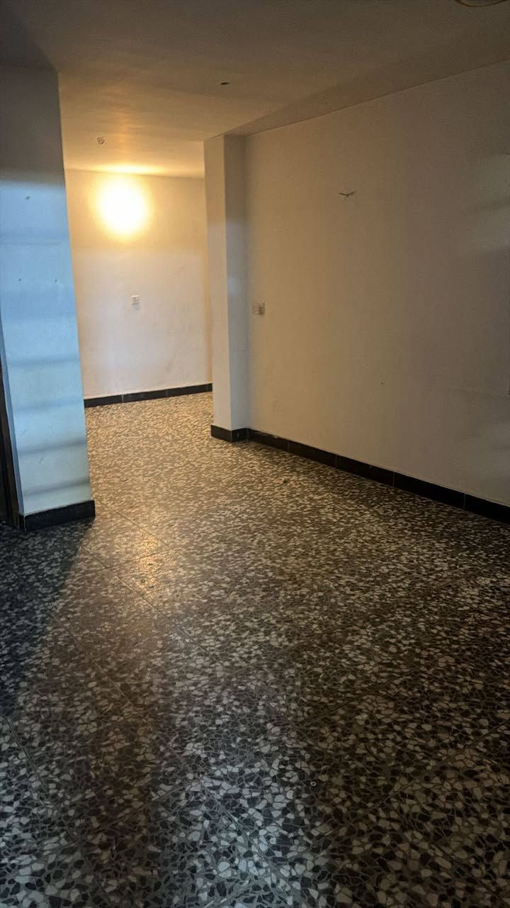 غرفه وصاله مطبخ صحيات للايجار السيديه الضباط مربع القاده 
لاستفسار الاتصال على الارقام 
***********
***********
مكتب القريشي للعقار
