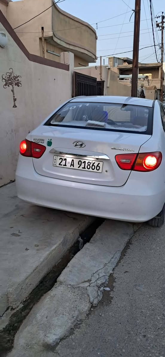 هۆندای النترا 2011 گێر ئۆتۆماتیک ناو زەرد کوشن جەگ گێرو مەکینە بەشەرت ڕەقەم سلێمانی رەقەم و سەنەوی تازەیە تایەیی تازەییە سەیارەکە جاهیزە
تەنها بۆنیدیی بۆیاغە لەگەڵ دوو بست دەرگای دوای سەکن
 سعری 110 وەرەقەو مەعامەلە ئەگەر موشتەریت تەلەفون بکە

ژم. ***********
ژم. *********** كركوك, العراق
