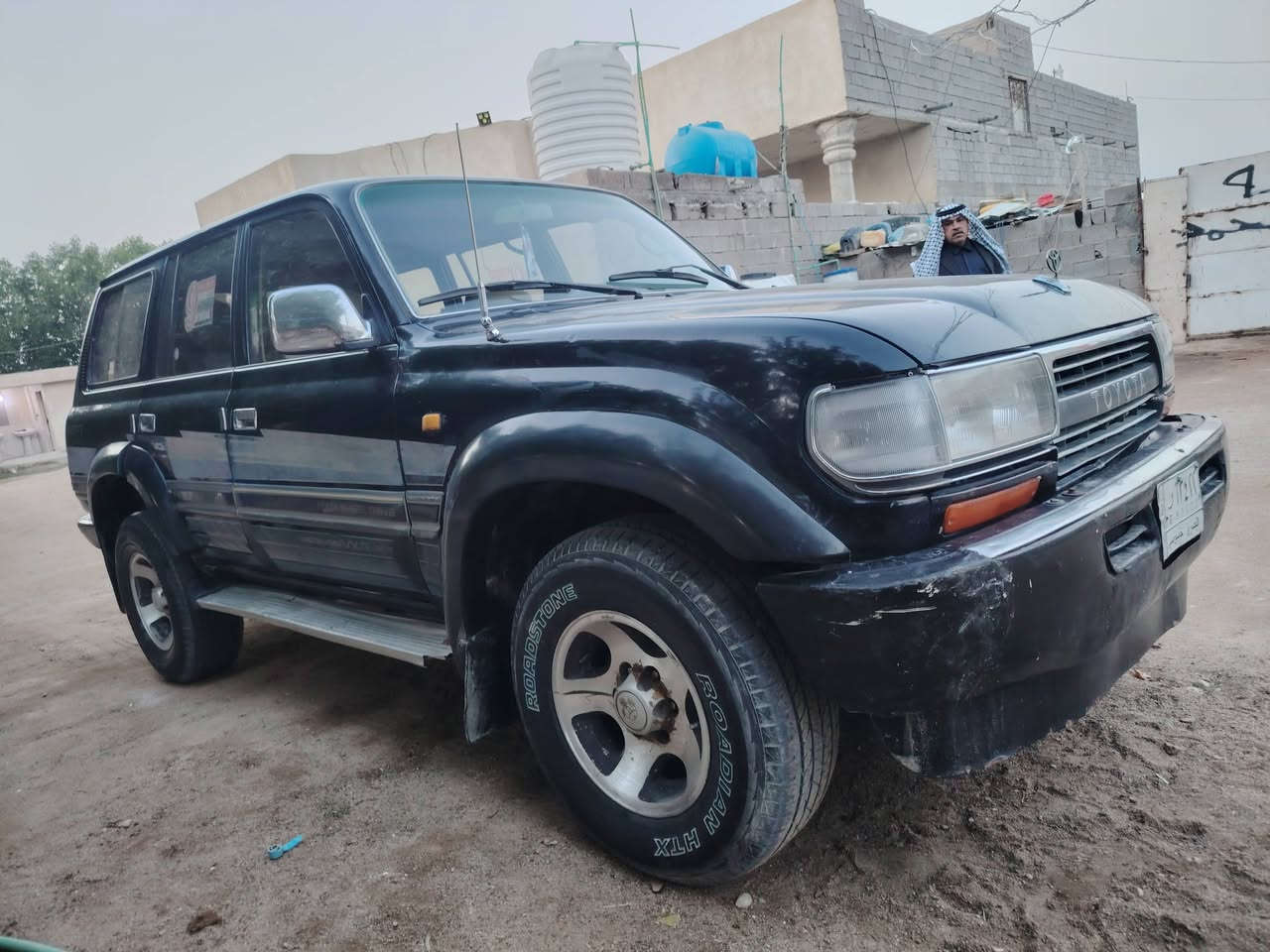 السلام عليكم لاندكروزر مديل 2000 رقم بصره سنويه ٢٠٢٨تنتهي مكينه وكير فيفيتي حداده خلفيه ويماميه تبريد شغال طخم تاير كهربائية كلها من طول الطول شغاله سياره مامصبوغه بلاد تشتغل علا بصمه المكان البصره الزبير ***********
