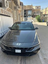 النترا 24 وارد امريكي سياره   الفتحه ماشيه 74 السعر 130 وبيهه مجال بسي...