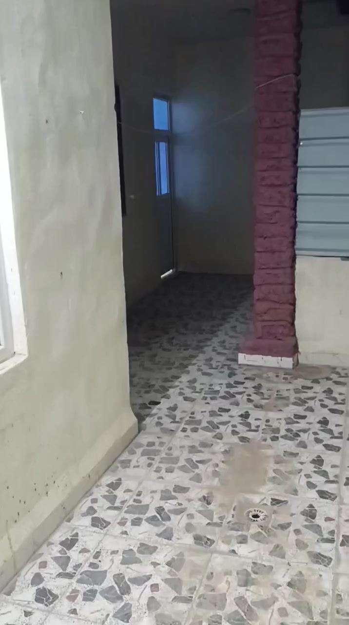 دار جديد للايجار
طابق ثاني معزول بابه ودرج بالكامل 
منطقه 58 قرب بانزيخانة الشمس
للاستفسار الاتصال على الرقم التالي:*********** او المراسله على الواتساب
